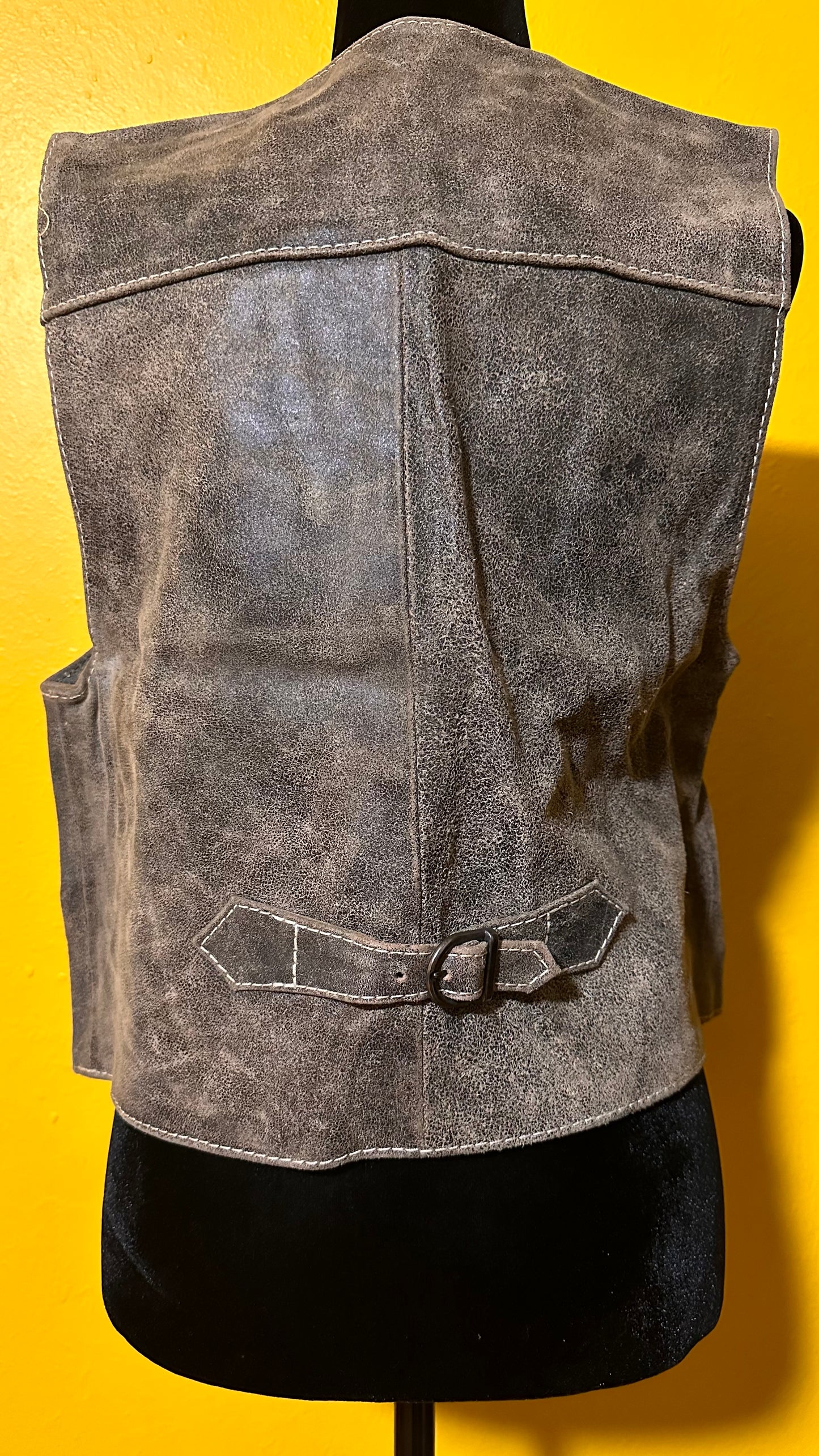 Vintage 1960s Distressed Buckle Back Leather Vest M