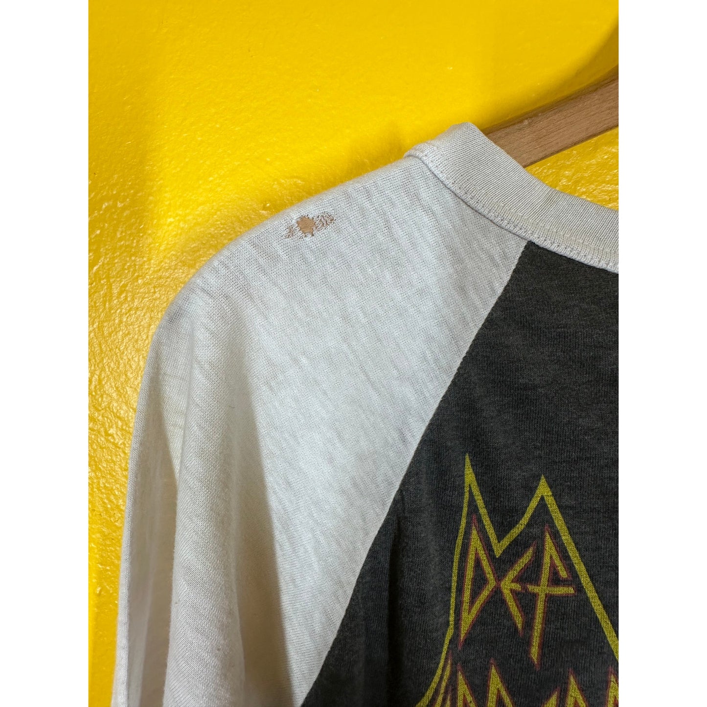 Vtg Def Leppard 80s Raglan Tee Sz S Thin Metal Rock Brigade Shirt