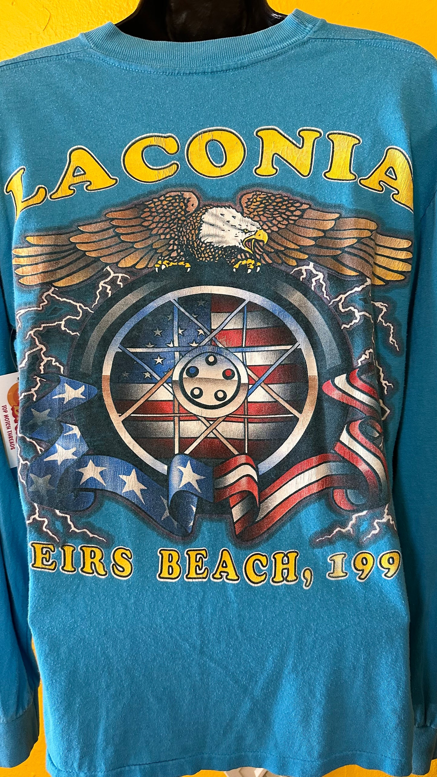 Vintage 1997 Laconia Long Sleeve David Mann M