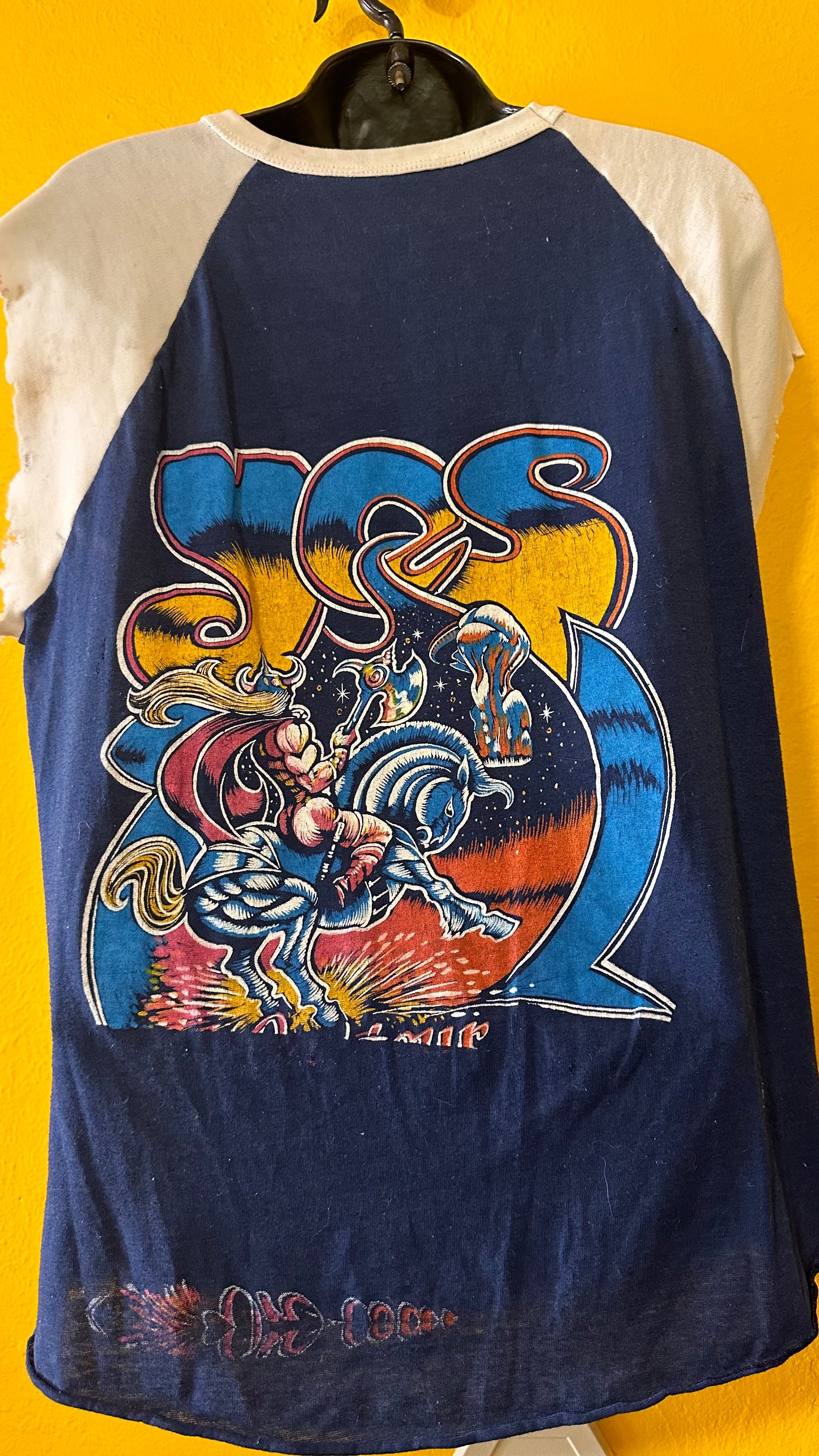 Vintage YES Parking Lot Boot Misprint 1980s Raglan M