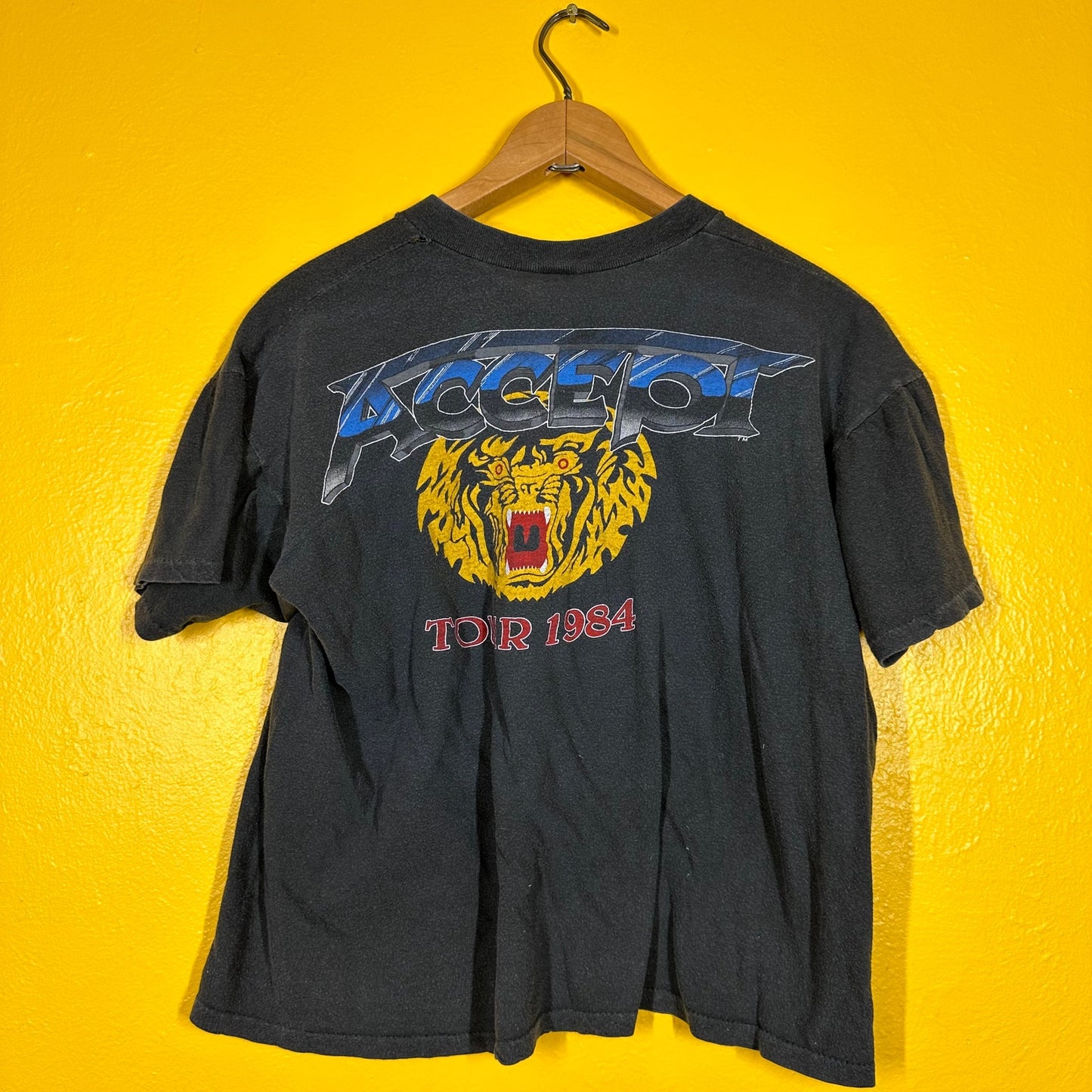Vtg RARE Accept Metal Tee 1980s Single Stitch Sz M 1984 Tour Double sided