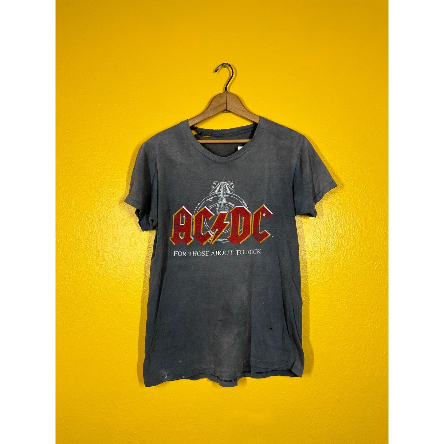 Vtg AC/DC 1981 Tour Tee For those About to Rock Distressed Sz S/M Rock T