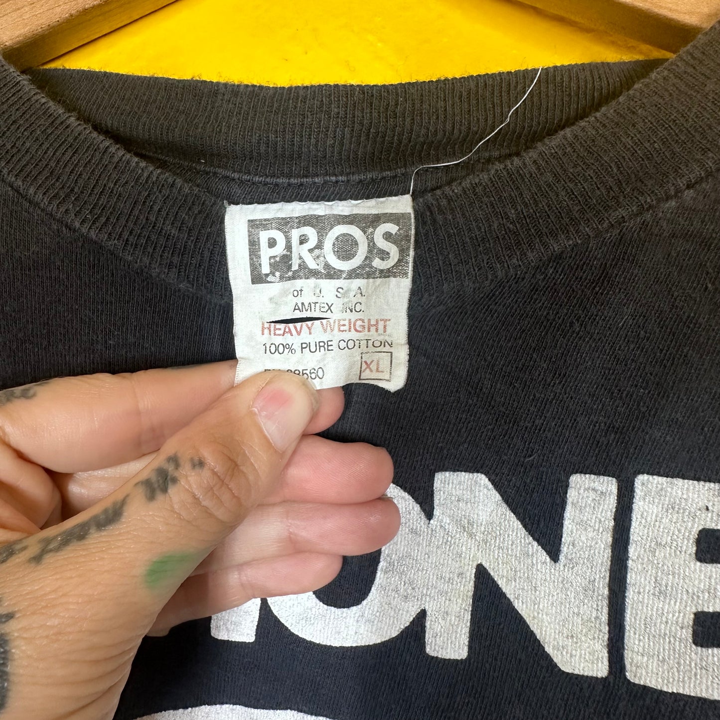 EARLY 1980s Authentic Vintage Ramones Tee Sz L Single Stitch