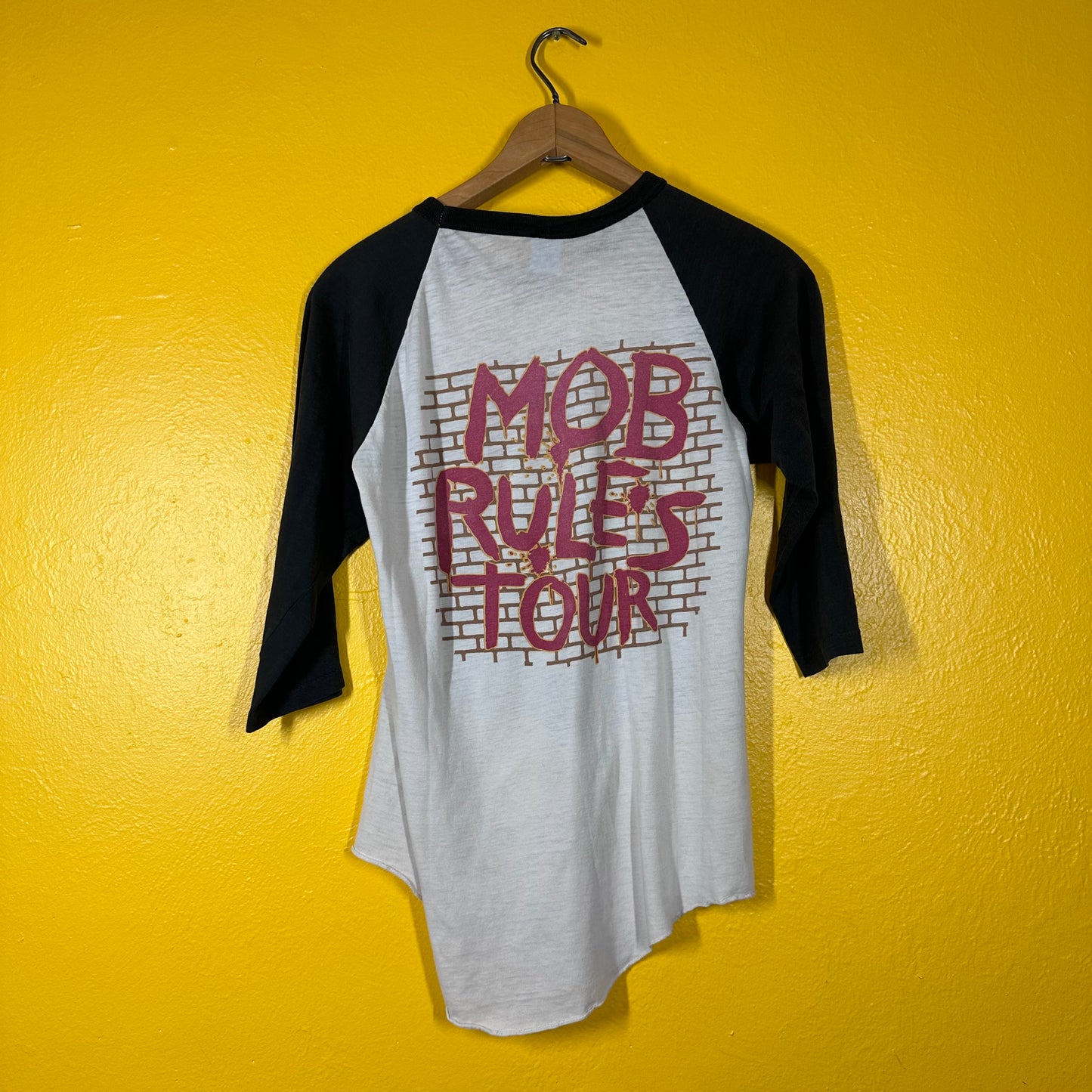 VTG Black Sabbath Mob Rules Raglan size M