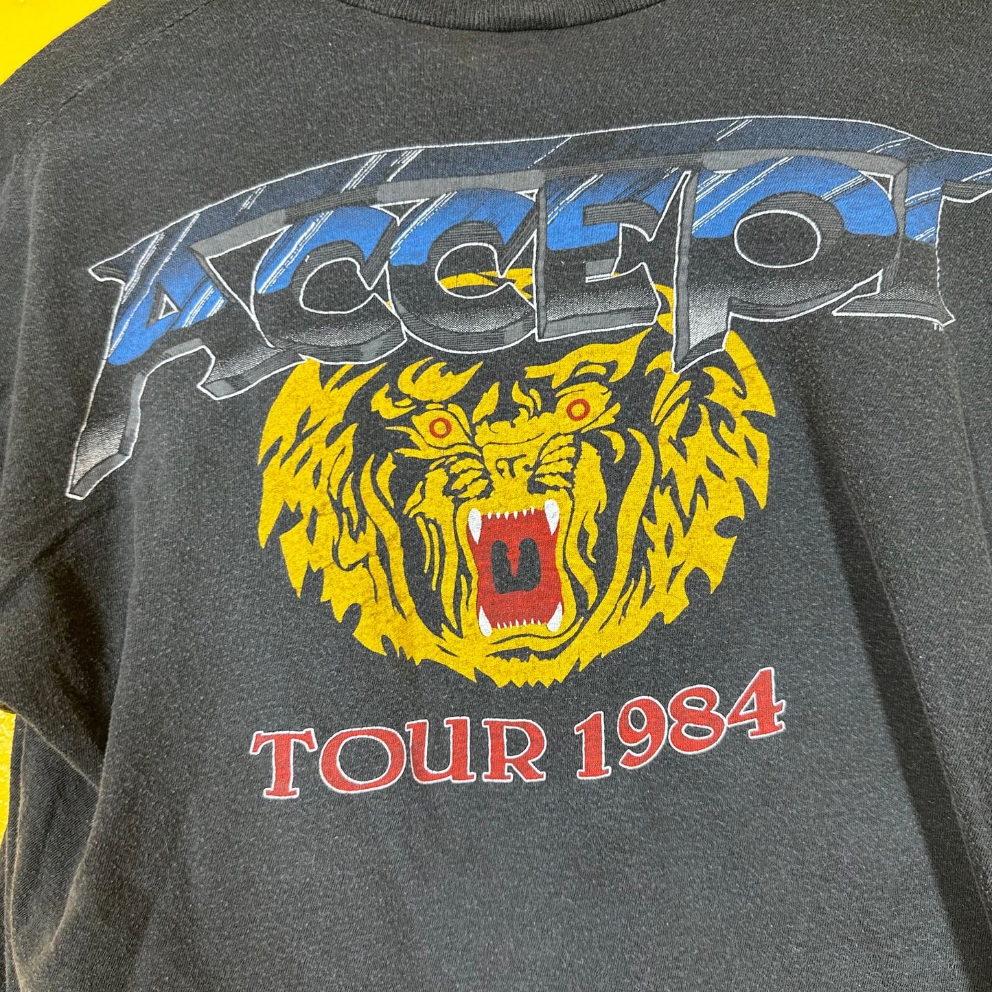 Vtg RARE Accept Metal Tee 1980s Single Stitch Sz M 1984 Tour Double sided