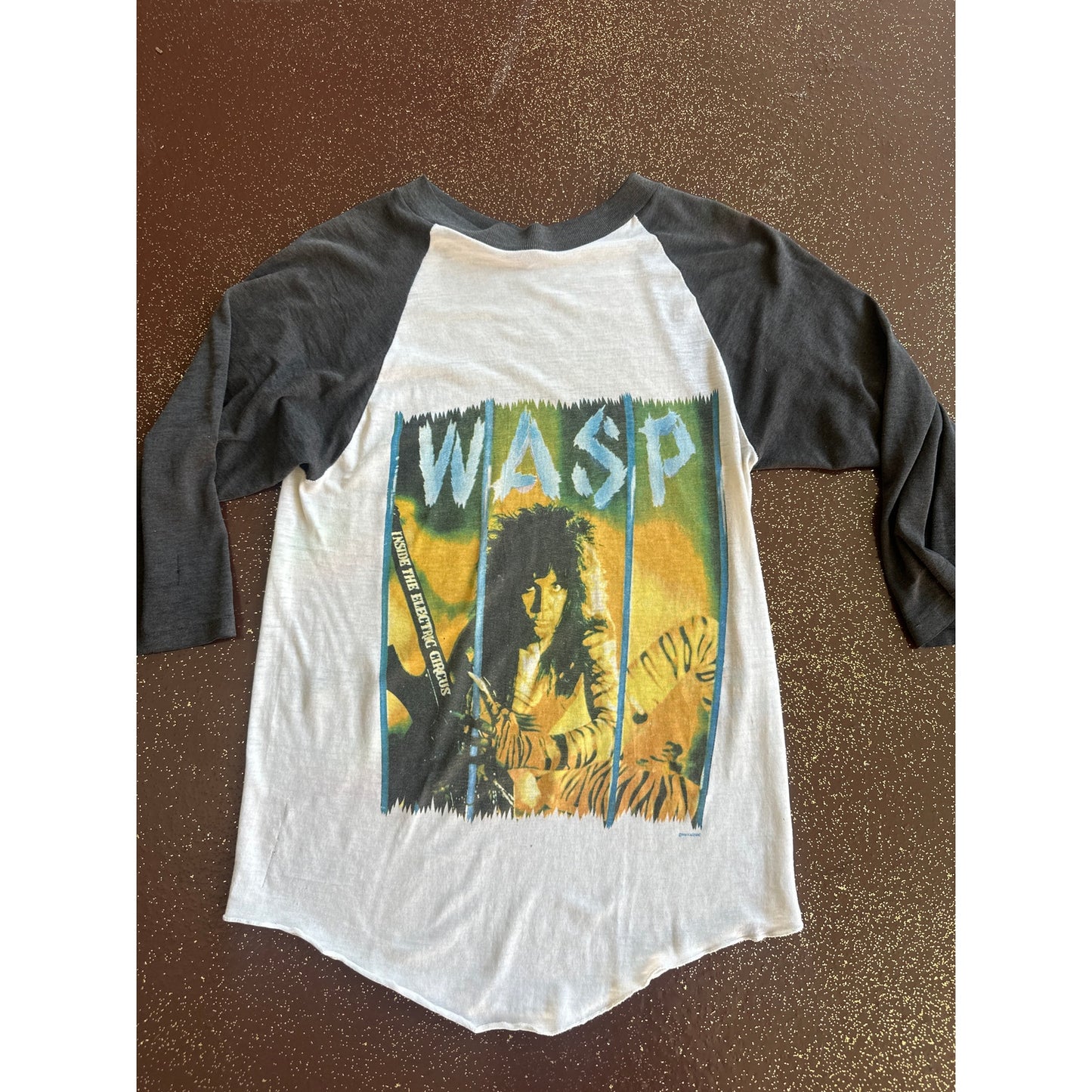 1986 RARE WASP PAPER THIN RAGLAN TEE VINTAGE VTG