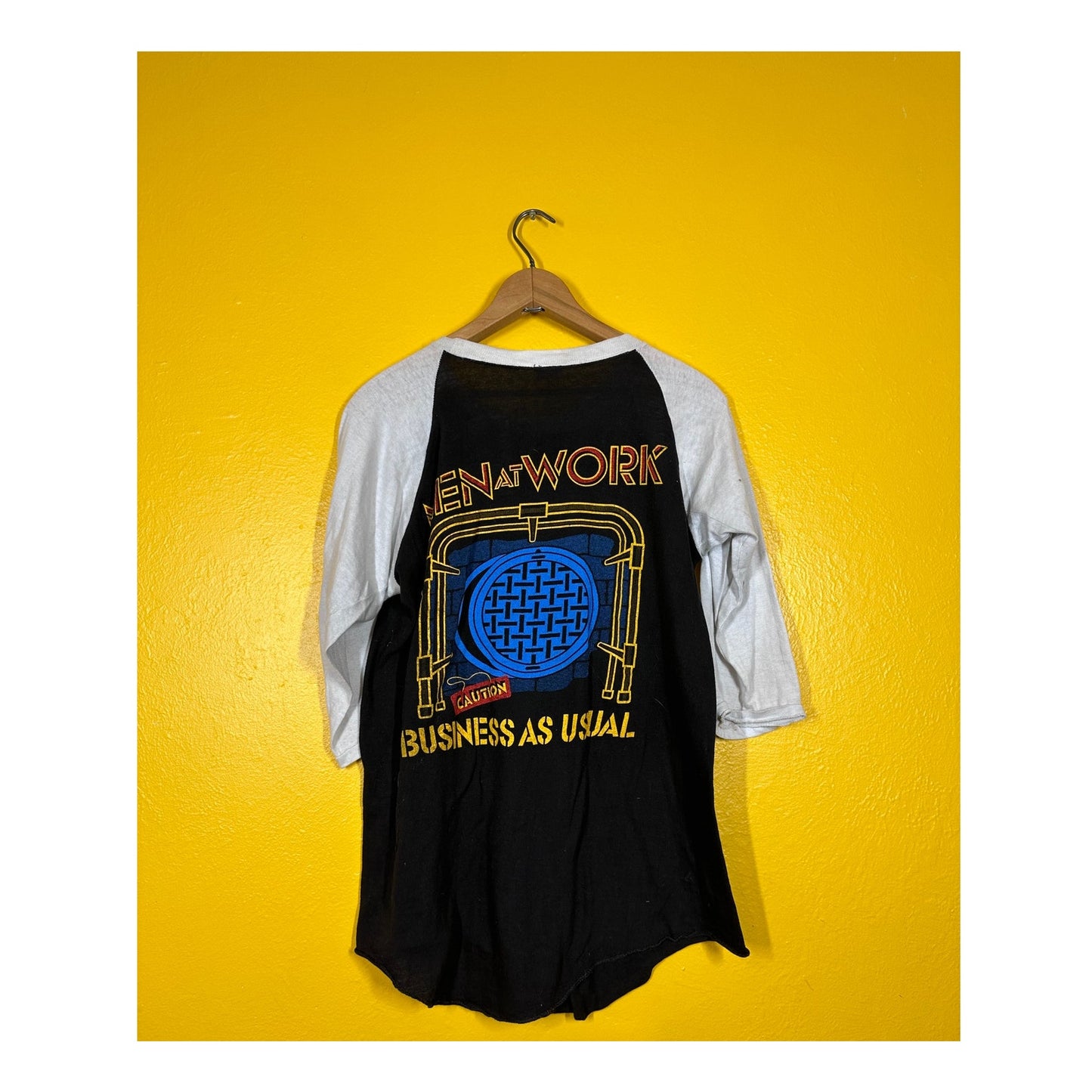 Vtg Men at Work Raglan Rock sz M band Tee 80s Single Stitch