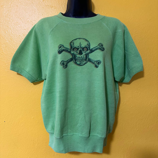 1970s Vintage Raglan Cut Crewneck Short Sleeve with Crossbones Print M