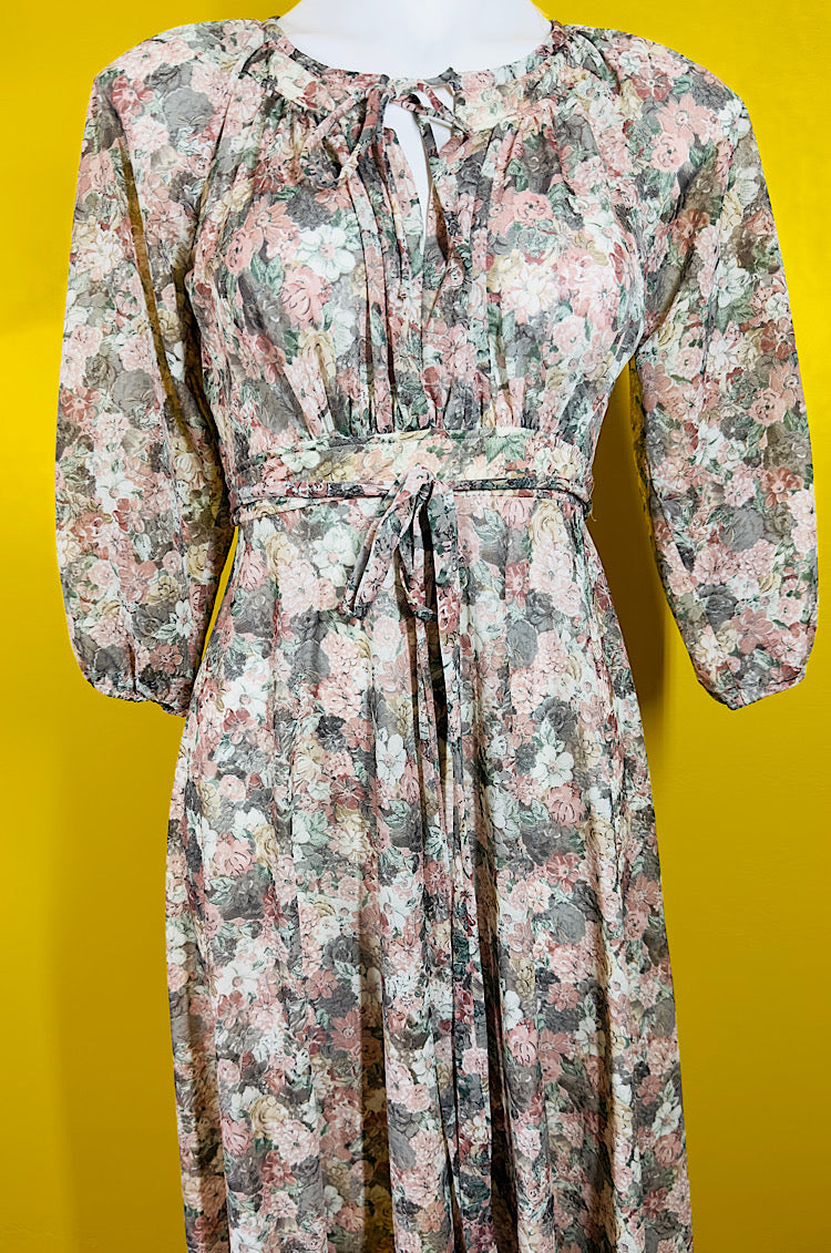 1970s Vintage Floral Cottagecore Dress